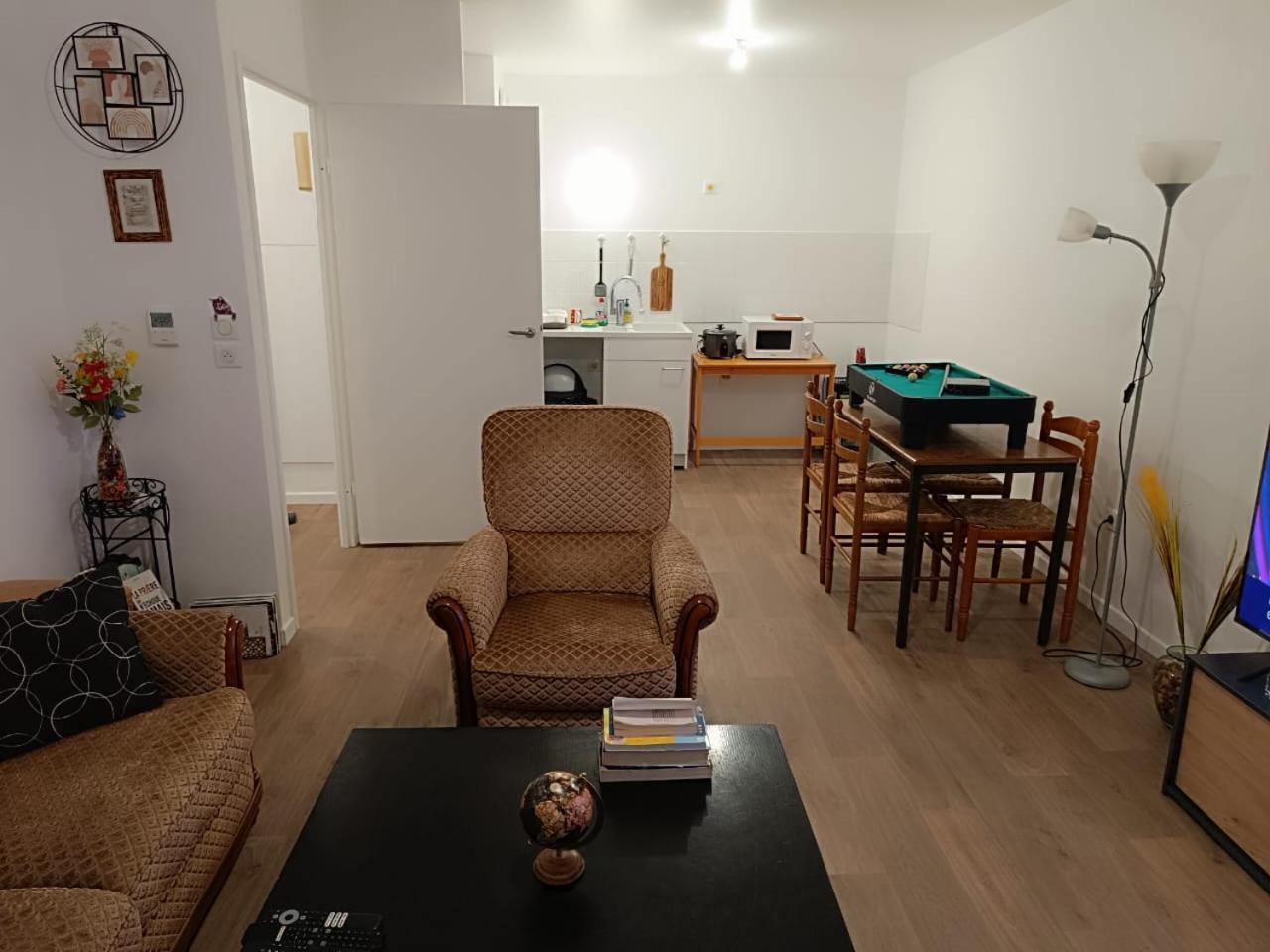 Bel Appartement Disponible Conflans-Sainte-Honorine Ngoại thất bức ảnh